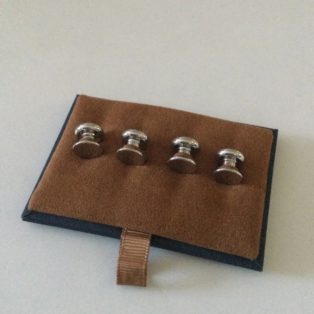 DAVID DONAHUE WHITE BRASS BLACK ONYX 4 SHIRT STUDS NWT